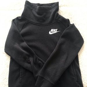 Nike Kids Girls Clothing Black/ White Sweatshirt